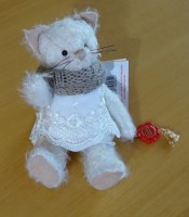 /album/katzchen-kocicka-michelle-sberatelske-zviratko-moherova-teddy-hermann-hirschaid-nemecko-katalogove-cislo-10205-2/katzchen-michelle-teddy-hermann-hirschaid-sberatelske-limitovane-moherove-nemecke-panenkov-R-5-jpg/